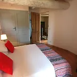 Le Mas De La Boheme